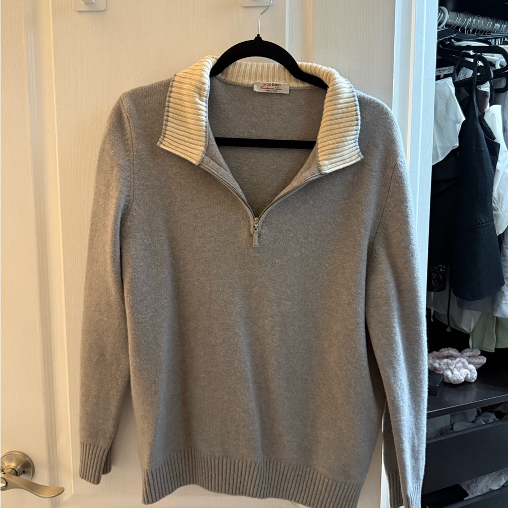 Men's Light Gray Half-Zip Sweater with Cream Ribbed Collar - realwool & cashmere